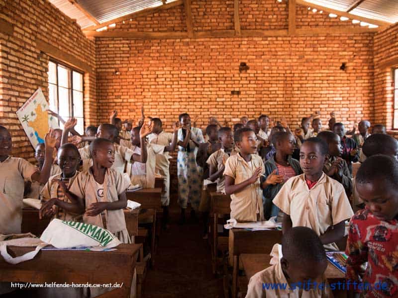 Stifte für Kinder, Schulen und Waisenhäuser in Burundi